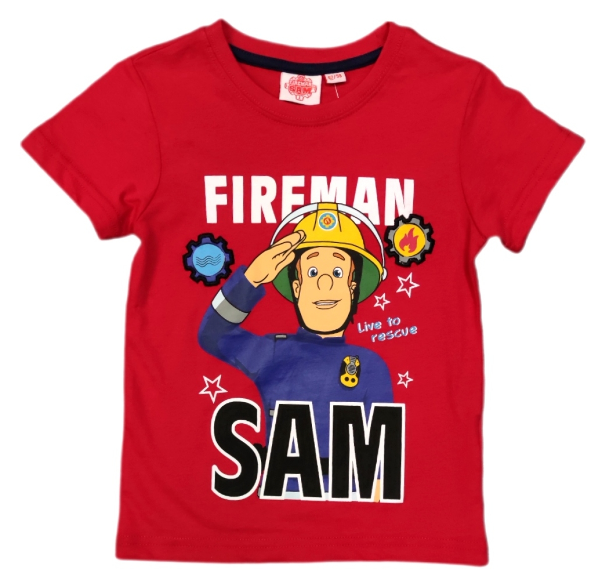 Schickes Jungen Shirt mit Sam dem Feuerwehrmann. Rotes T-Shirt mit Rundhalsausschnitt und einem Schiftzug "Fireman Sam - live to rescue".